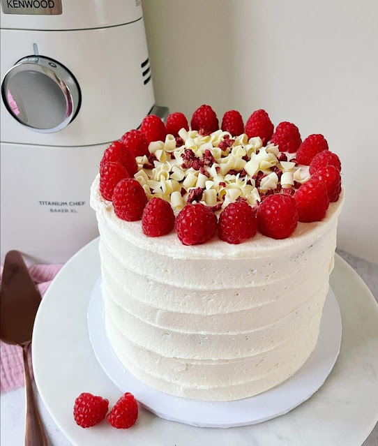 Raspberry and White Chocolate Cake