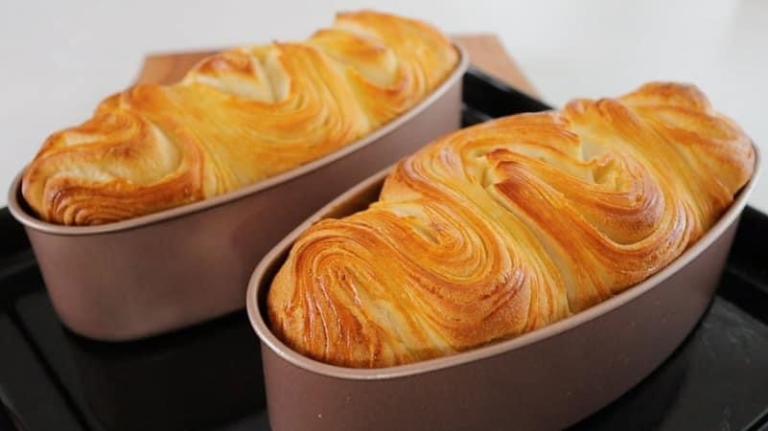 Amazing Puff Pastry Butter Bread