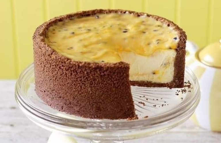 Passionfruit curd cheesecake