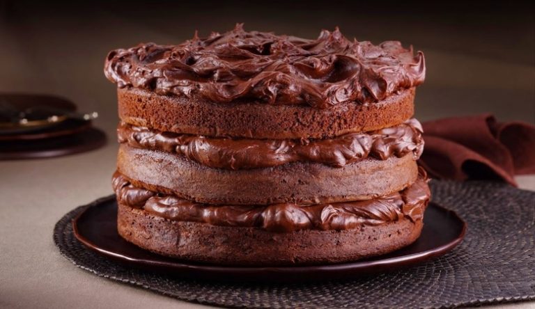 Chocolate Cake with Fudge Frosting