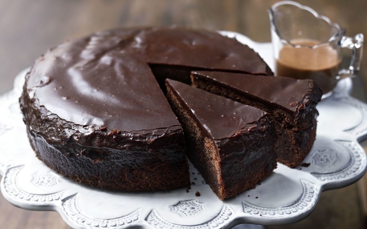 Slow Cooker Chocolate Cake